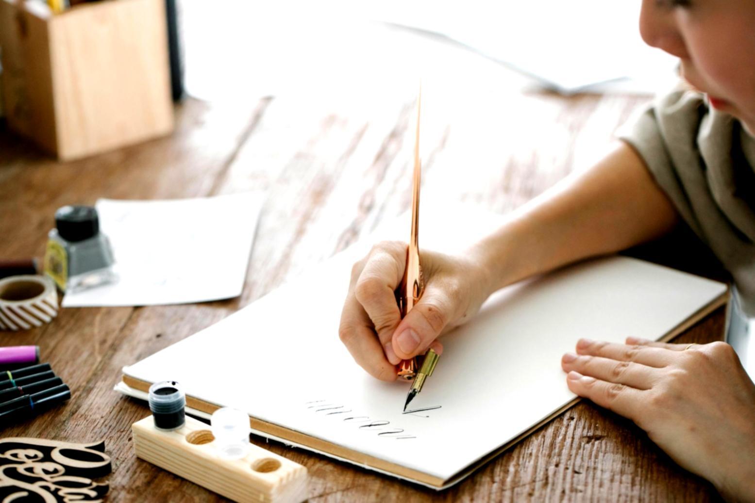 Beispiel einer fortgeschrittenen Figurzeichnung aus dem Kurs